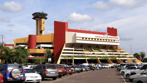 el aeropuerto Silvio Pettirossi de Luque en Paraguay