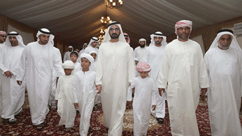 Su Alteza el Jeque Mohammed bin Rashid Al Maktoum acude a ofrecer sus condolencias a los familiares de Al Hammoudi