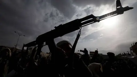 Rebeldes hutíes en Yemen.