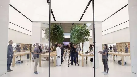 Entrada de la tienda Apple en Mall of Emirates de Dubai.