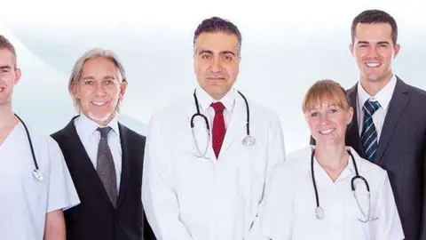 Profesionales de Al Noor Hospital en Emiratos.