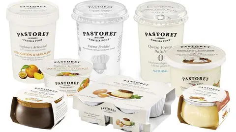 Variedad de postres lácteos de la empresa Pastoret.