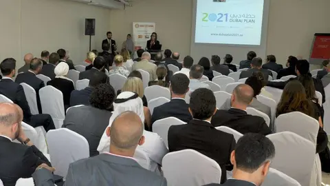 Perspectiva de los asistentes al desayuno de negocios organizado por el SBC en Dubai. (Cedida)