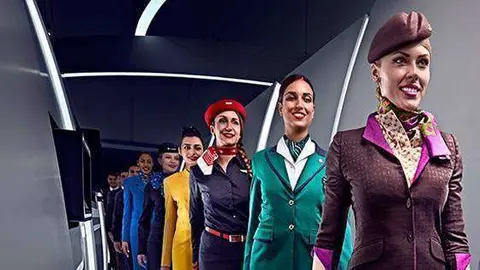 Tripulación de Etihad. (Facebook)