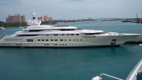 Imagen del yata Pelorus atracado en las Islas Bahamas.