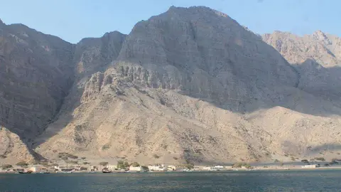 La orografía de un país influye en su meteorología.