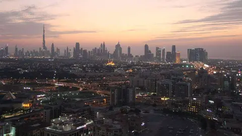 Vistas de Dubai desde el hotel Hyatt Regency del Creek.