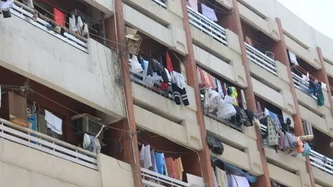 Un edificio en la zona de Deira en Dubai. (EL CORREO)
