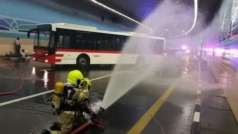 Simulacro ejecutado hoy en el túnel del aeropuerto de Dubai. (RTA)