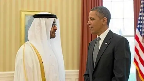 Una imagen del encuentro en abril de 2016 de Obama con el príncipe heredero de Abu Dhabi en Riad.
