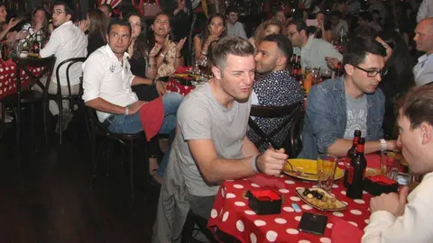 El restaurante español Casa de Tapas ofrecerá un excelente ambiente para la gran final. (EL CORREO)