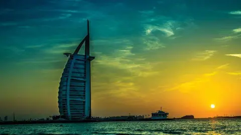 El hotel Burj Al Arab de Dubai.