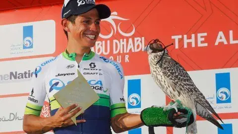 Esteban Chaves tras proclamarse vencedor del I Tour de Abu Dhabi.