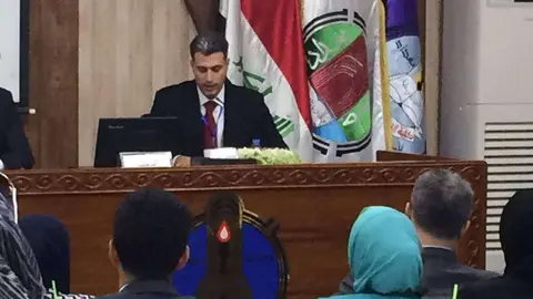Hayder Mustafa, profesor de español en la Universidad de Bagdad.