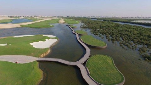 Alzorah Golf Club en Ajman (Emiratos Árabes).