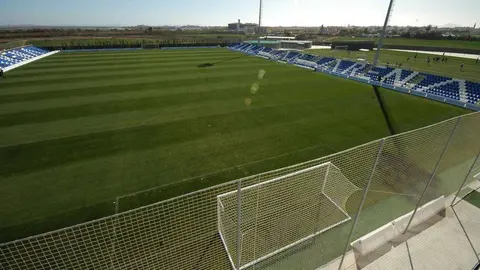 Una imagen del campo de fútbol de Pinatar Arena en Murcia.