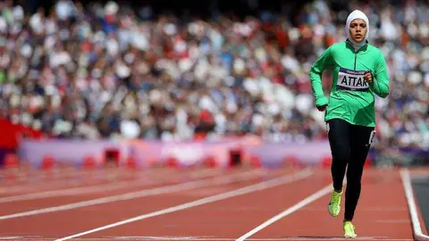 La atleta saudita Sara Al Attar, durante los Juegos Olímpicos de Londres.