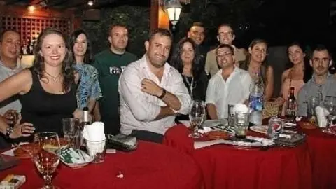 Encuentro de españoles en Dubai celebrado el pasado mes de junio en el restaurante Seville's.