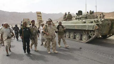 Oficiales del ejército en la provincia de Shabwa en Yemen.