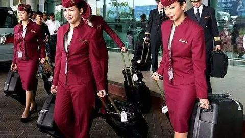 Personal de cabina de Qatar Airways.