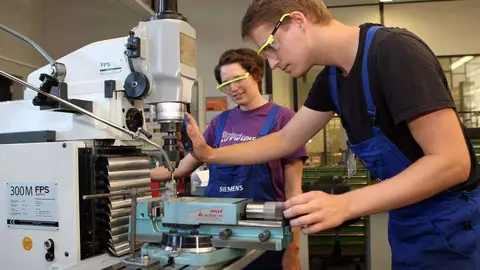 Operarios alemanes de Siemens en Berlín.