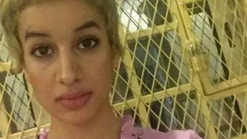 La joven Amina Al-Jeffery permanece en Arabia Saudita.