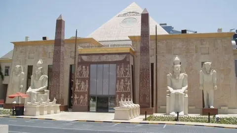 Los Pink Panthers asaltaron el centro comercial Wafi en 2007.