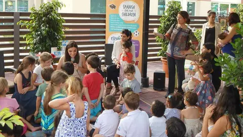 Celebración del Día del Libro en la UCAM en Dubai.