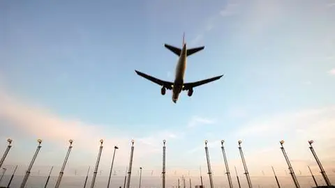 Fotografías y vídeos en las redes sociales en Emiratos pueden ser penados por la ley.