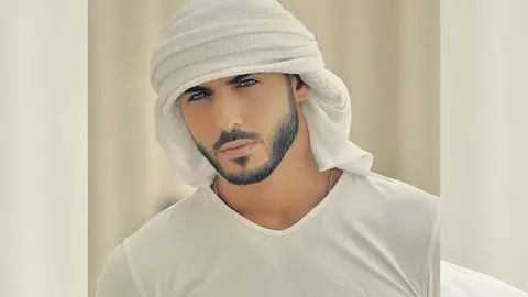 Omar Borkan, el hombre más guapo del mundo.