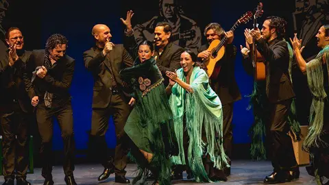 Sara Baras y su compañía en el espectáculo 'Voces'.