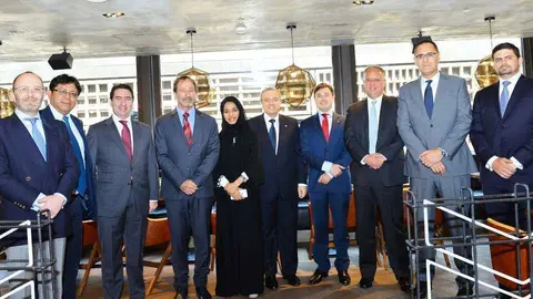 De izquierda a derecha, Pedro Blanco, Robert Noriega, Faihan Alfayez, Fernando de Martini, Rowda Al Otaiba, Nelson Chabén, Jean Paul Tarud, Paulo César Meira, Carlos Tavera y Eduardo Fonseca. (Manaf K. Abbas)