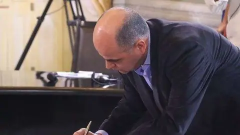 Un momento de la firma del acuerdo.