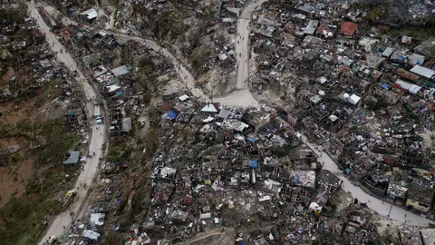 La ciudad de Jeremie, en Haití, ha quedado completamente devastada tras el paso del huracán Matthew. (Daniel G. Cappa, Twitter)