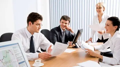 Trabajadador para atención al cliente y ventas.
