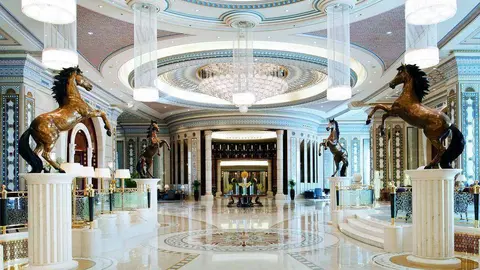 Interior del hotel Ritz Carlton en Riad. (www.ritzcarlton.com)