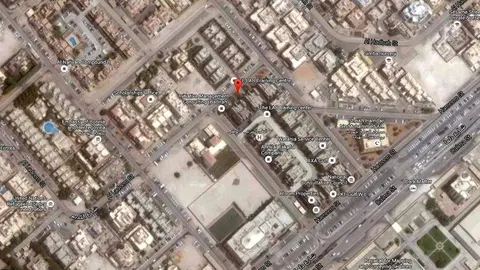 La nueva sede de la Embajada de España en Abu Dhabi estará situada donde marca el símbolo en rojo. (Google Map)