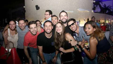 Asistentes a la inauguración oficial de temporada de Cielo Sky Lounge. (E.C.)