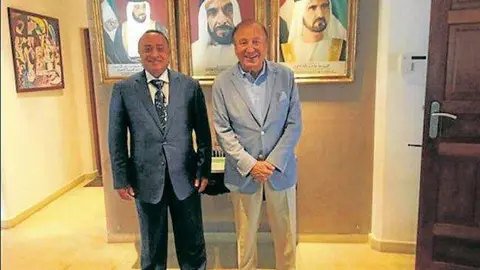 El alcalde de Bucaramanga y el embajador de EAU en Colombia.