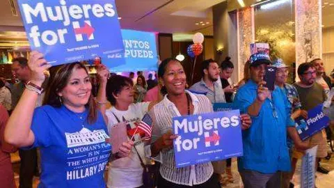 Segidoras hispanas de Clinton en Miami.