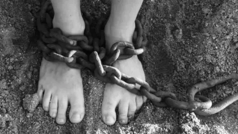 EAU es líder en el mundo en la lucha contra la trata de personas.