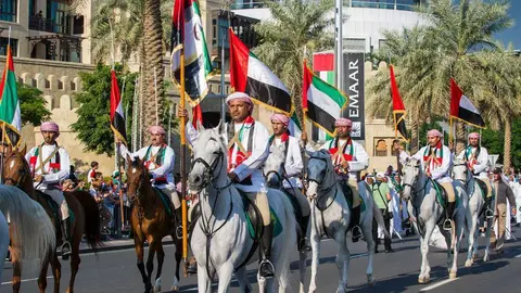 Un desfile en el Día Nacional de Emiratos.