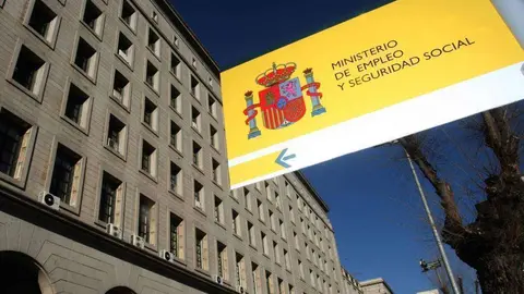 El anagrama del Ministerio de Empleo y Seguridad Social de España.