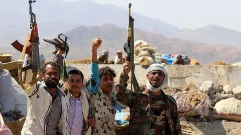 Yemeníes de las Fuerzas Populares que apoyan al presidente Hadi.
