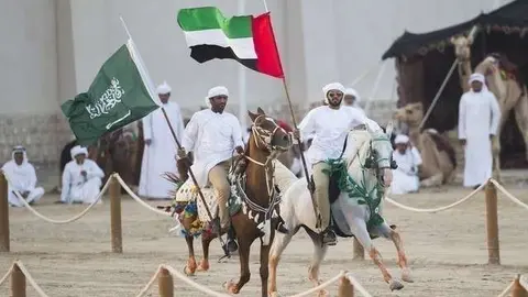 Un momento del espectáculo Union March de Abu Dhabi.