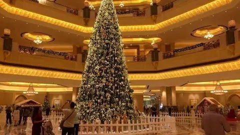 El árbol de Navidad del hotel Emirates Palace de Abu Dhabi. (E.C.)