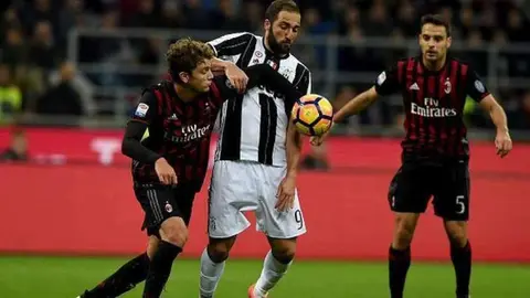 Juventus y Milán ya se enfrentaron en la Supercopa de 2003.