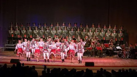 Gran parte de los pasajeros del avión siniestrado son integrantes del coro de danza Alexandrov. (Wikipedia)