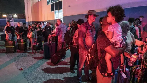 Pasajeros en el aeropuerto de Fort Lauderdale en el estado de Florida.