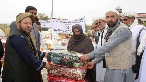 Una entrega de ayuda humanitaria de EAU a Afganistán. (WAM)